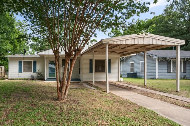 2909 W Collin Street, Corsicana, TX 75110