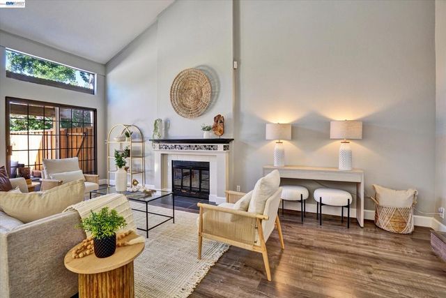 4374 Valley Ave D1, Pleasanton, CA 94566