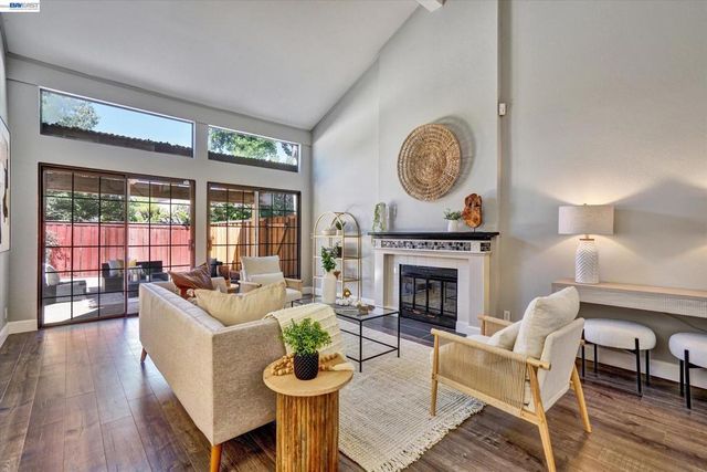 4374 Valley Ave D1, Pleasanton, CA 94566