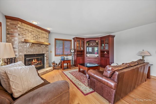 1317 PARK Place, Lake Holiday, IL 60548