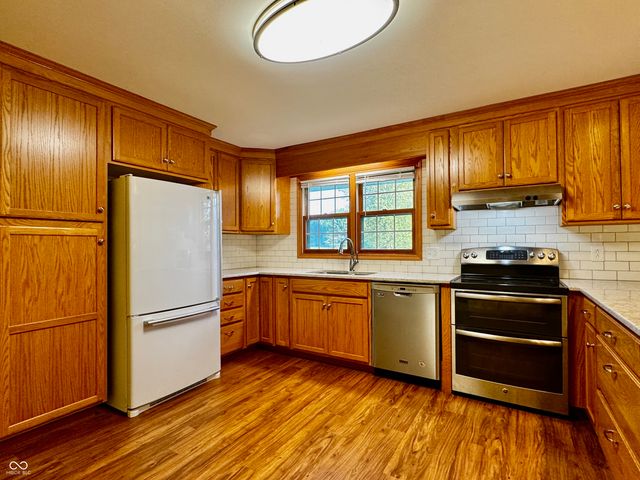 6742 E County Road 900 N, Seymour, IN 47274