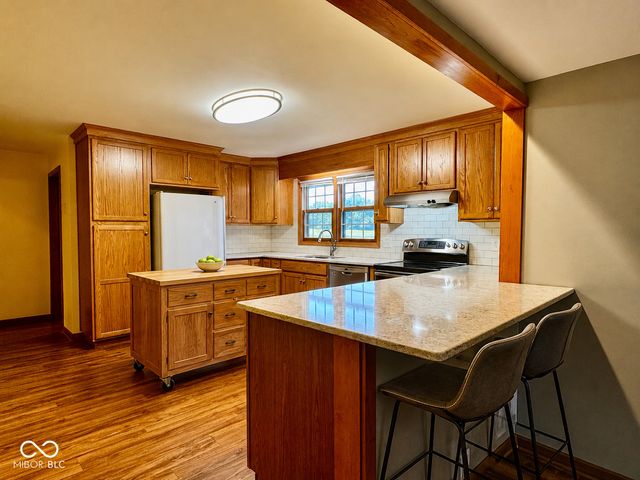 6742 E County Road 900 N, Seymour, IN 47274