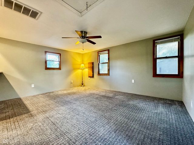 6742 E County Road 900 N, Seymour, IN 47274
