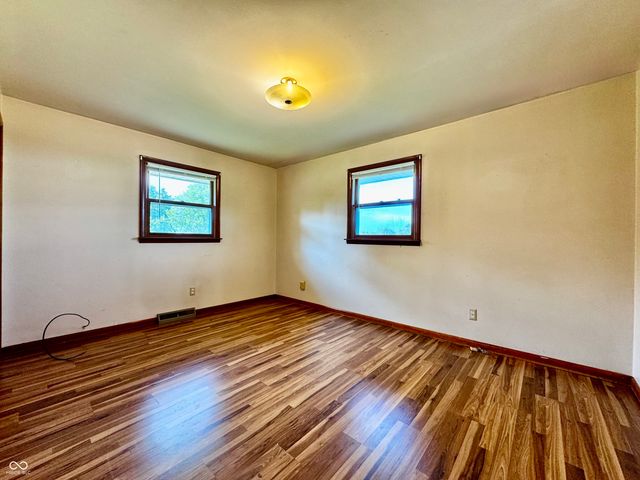 6742 E County Road 900 N, Seymour, IN 47274