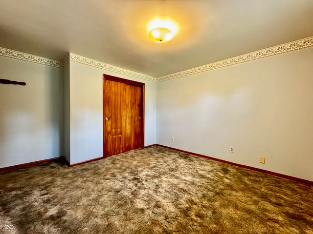 6742 E County Road 900 N, Seymour, IN 47274