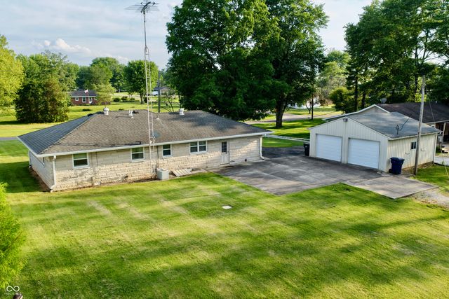 6742 E County Road 900 N, Seymour, IN 47274