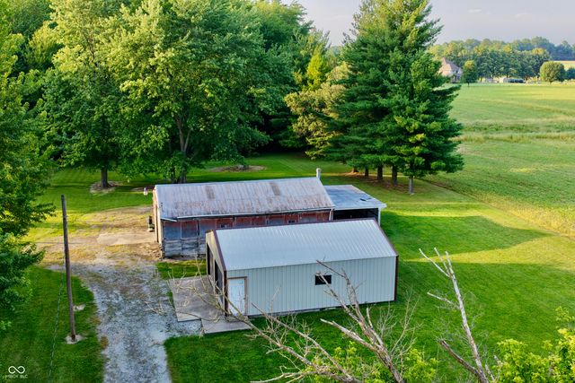 6742 E County Road 900 N, Seymour, IN 47274