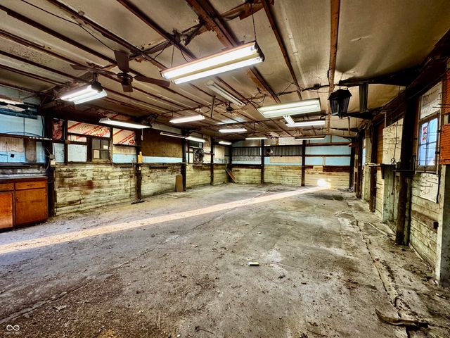 6742 E County Road 900 N, Seymour, IN 47274