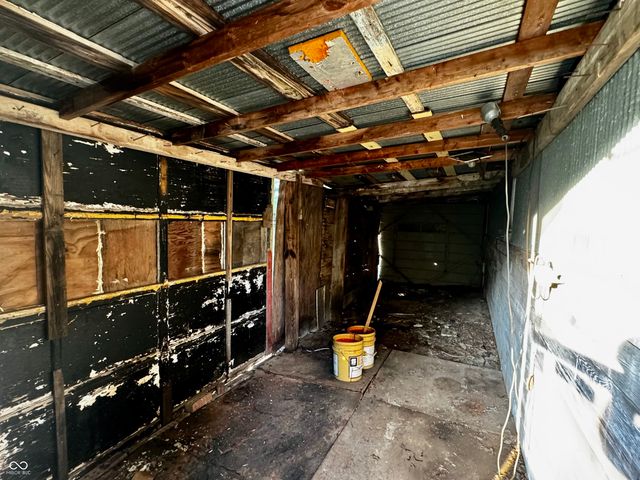 6742 E County Road 900 N, Seymour, IN 47274