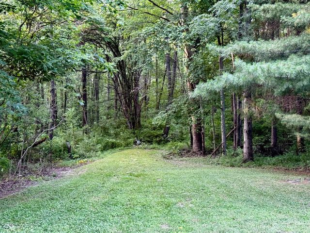 6742 E County Road 900 N, Seymour, IN 47274