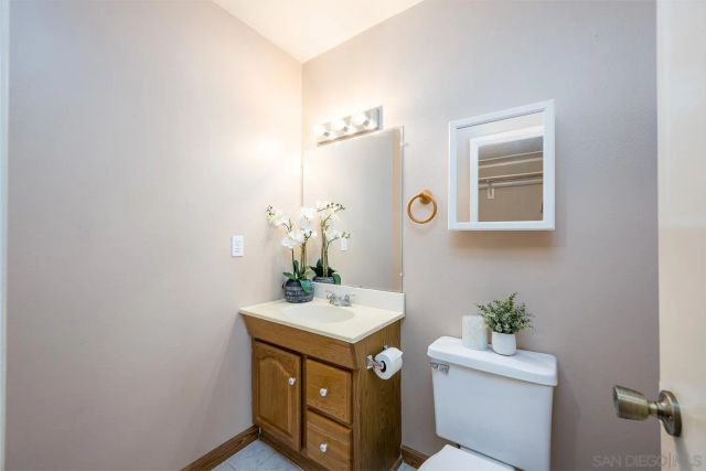 8022 Winter Gardens Blvd B, El Cajon, CA 92021