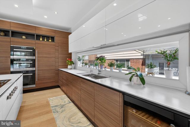 4512 SALEM LN NW, Washington, DC 20007