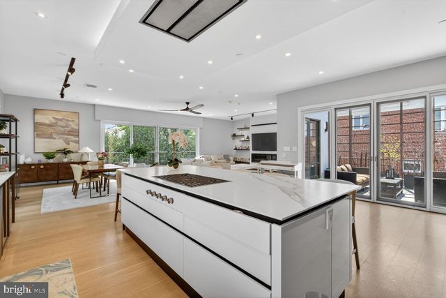 4512 SALEM LN NW, Washington, DC 20007