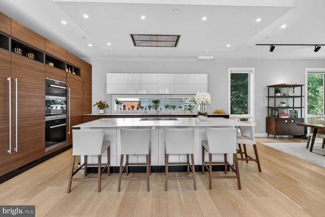 4512 SALEM LN NW, Washington, DC 20007