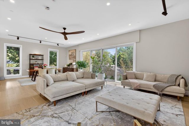 4512 SALEM LN NW, Washington, DC 20007