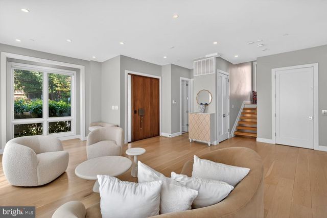4512 SALEM LN NW, Washington, DC 20007