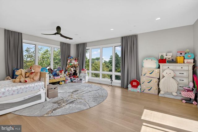 4512 SALEM LN NW, Washington, DC 20007