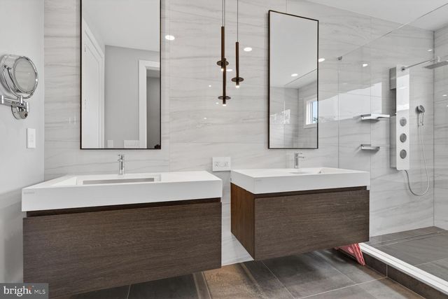 4512 SALEM LN NW, Washington, DC 20007