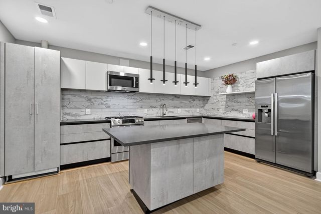 4512 SALEM LN NW, Washington, DC 20007