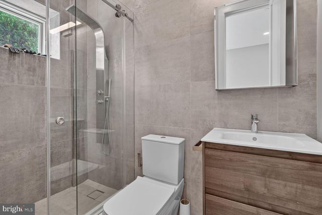 4512 SALEM LN NW, Washington, DC 20007