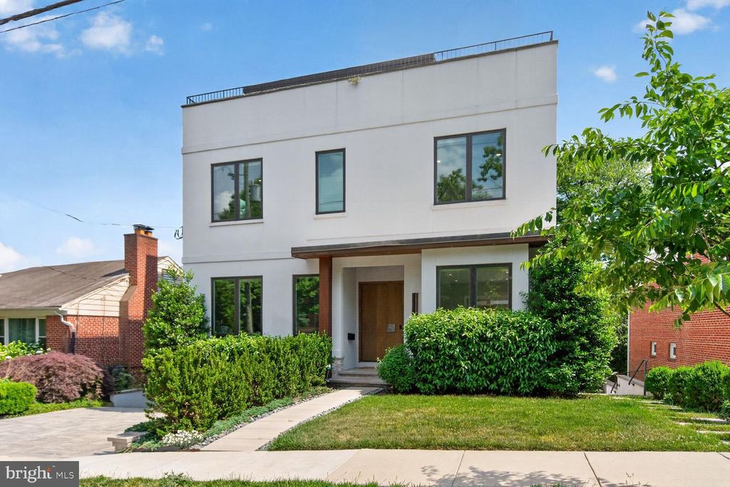 4512 SALEM LN NW, Washington, DC 20007