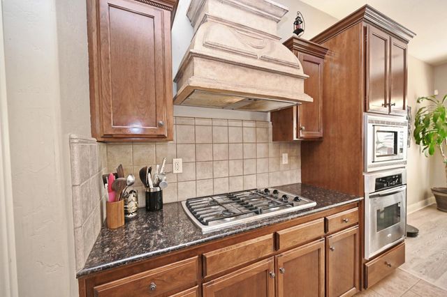 6933 W Portals Avenue, Fresno, CA 93723