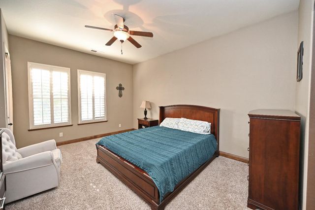 6933 W Portals Avenue, Fresno, CA 93723