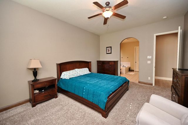 6933 W Portals Avenue, Fresno, CA 93723