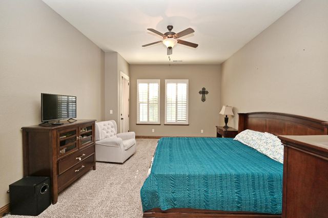 6933 W Portals Avenue, Fresno, CA 93723