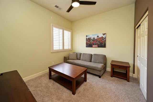 6933 W Portals Avenue, Fresno, CA 93723