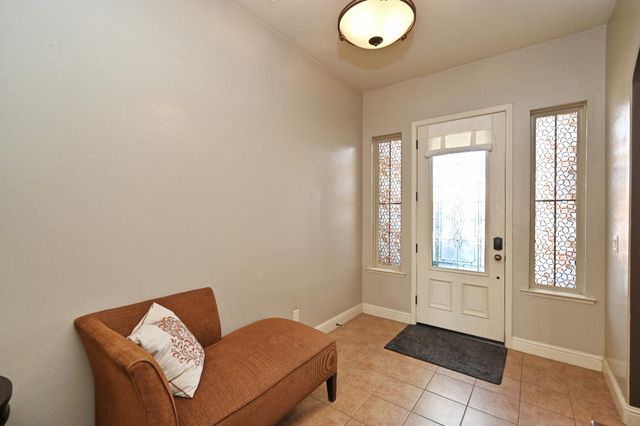 6933 W Portals Avenue, Fresno, CA 93723