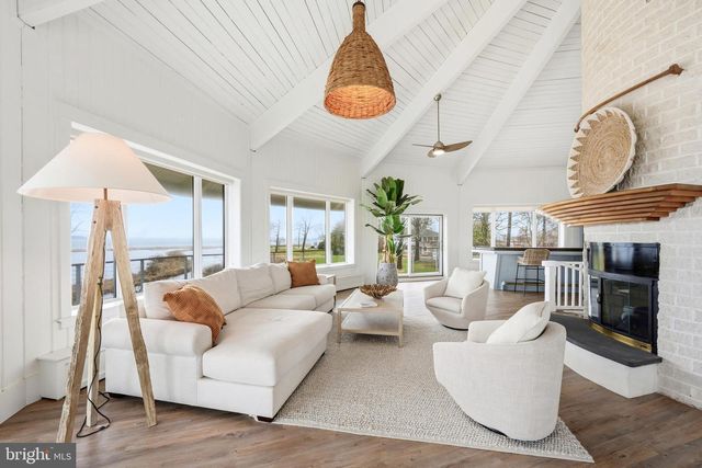 121 KILBY PT, Queenstown, MD 21658