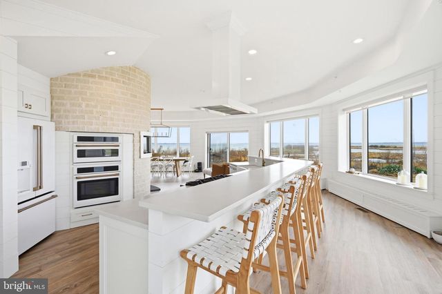 121 KILBY PT, Queenstown, MD 21658