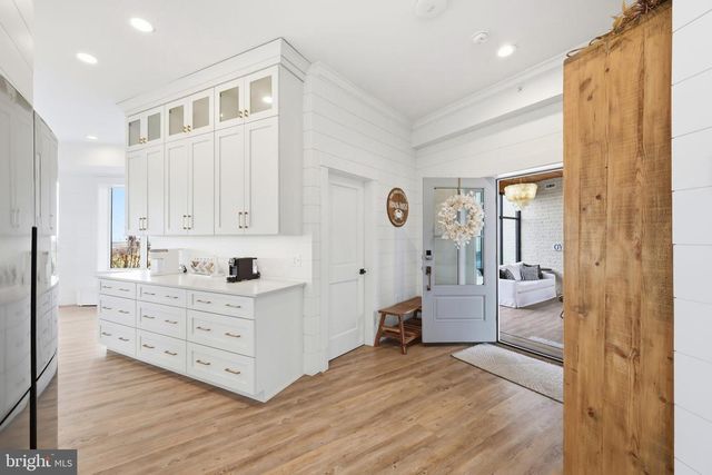 121 KILBY PT, Queenstown, MD 21658