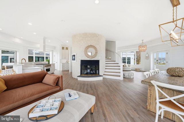 121 KILBY PT, Queenstown, MD 21658