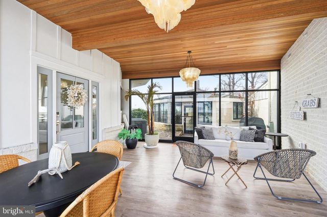 121 KILBY PT, Queenstown, MD 21658