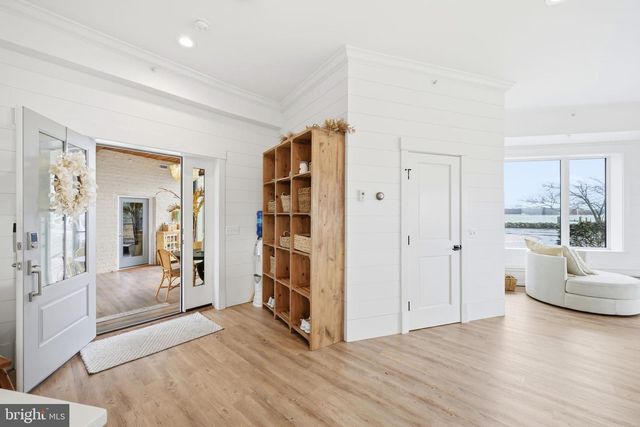 121 KILBY PT, Queenstown, MD 21658