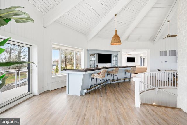 121 KILBY PT, Queenstown, MD 21658