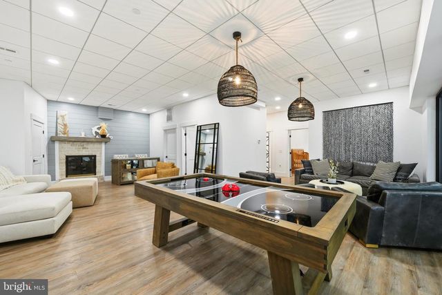 121 KILBY PT, Queenstown, MD 21658