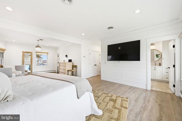 121 KILBY PT, Queenstown, MD 21658