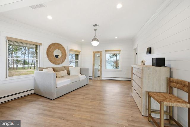 121 KILBY PT, Queenstown, MD 21658