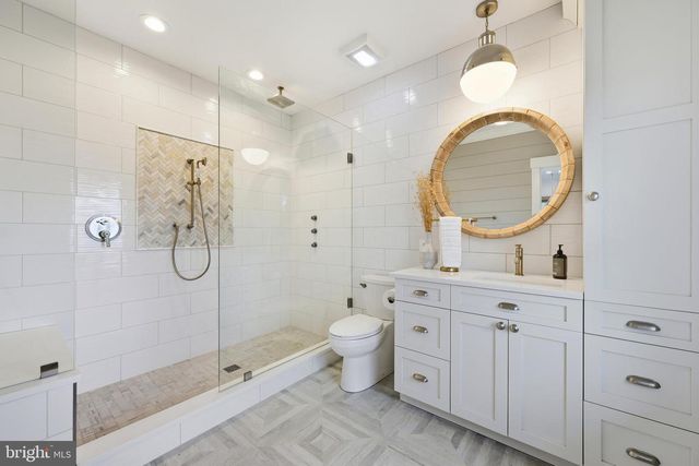 121 KILBY PT, Queenstown, MD 21658