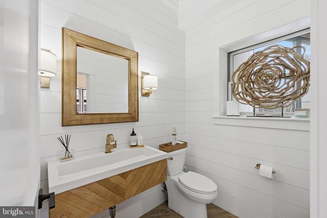 121 KILBY PT, Queenstown, MD 21658