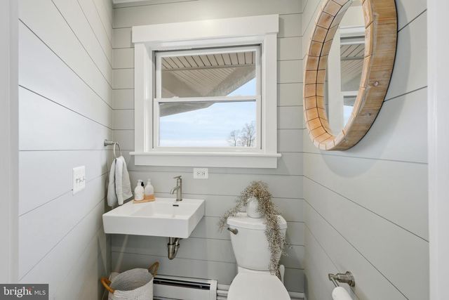 121 KILBY PT, Queenstown, MD 21658