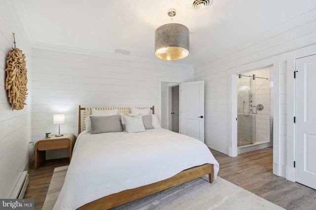 121 KILBY PT, Queenstown, MD 21658