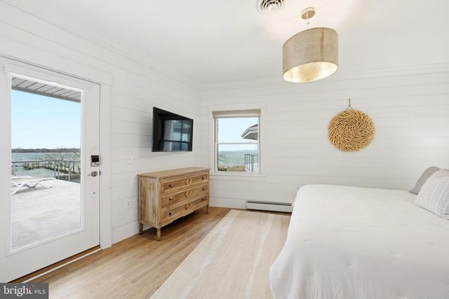 121 KILBY PT, Queenstown, MD 21658