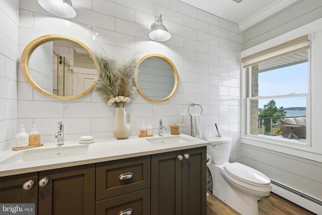 121 KILBY PT, Queenstown, MD 21658