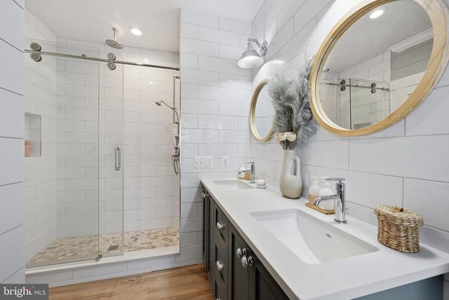 121 KILBY PT, Queenstown, MD 21658