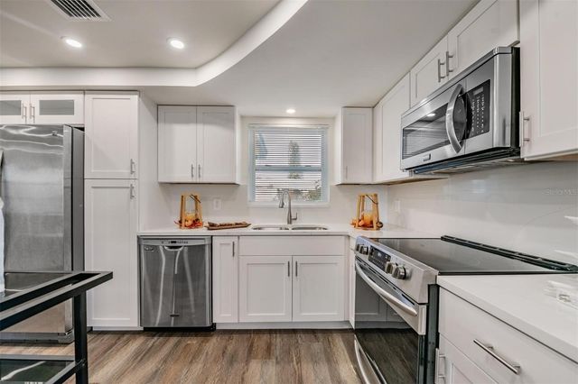 3643 BEDFORD STREET, New Port Richey, FL 34652