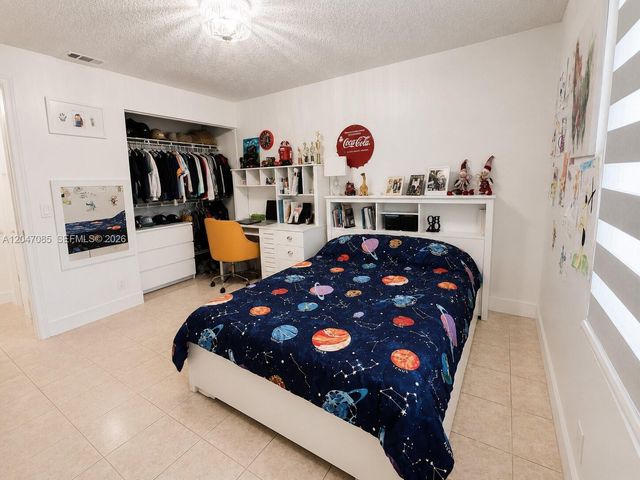17324 NW 63rd Avenue, Hialeah, FL 33015